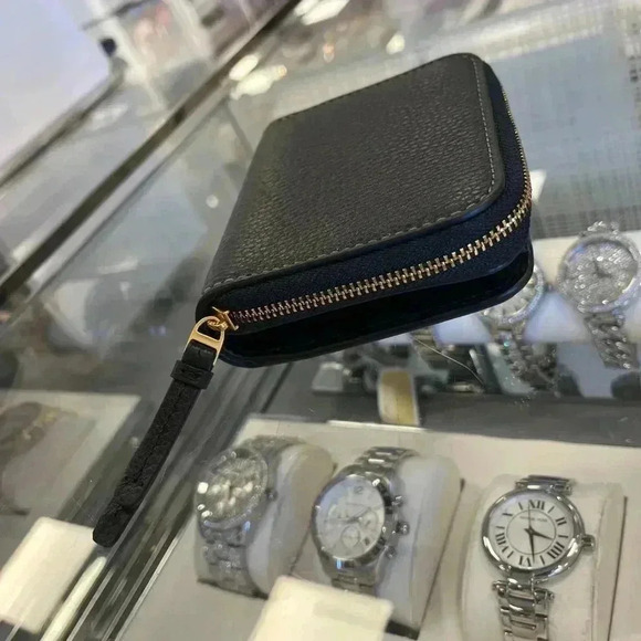 Tory Burch 146463 Thea Bifold Leather Wallet in Black ** GIFT PACKING** - Picture 9 of 13